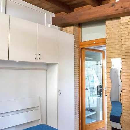 Appartement Monolocale Con Giardino A Marcelli- M225