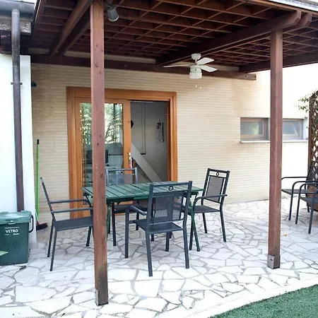 Monolocale Con Giardino A Marcelli- M225 *